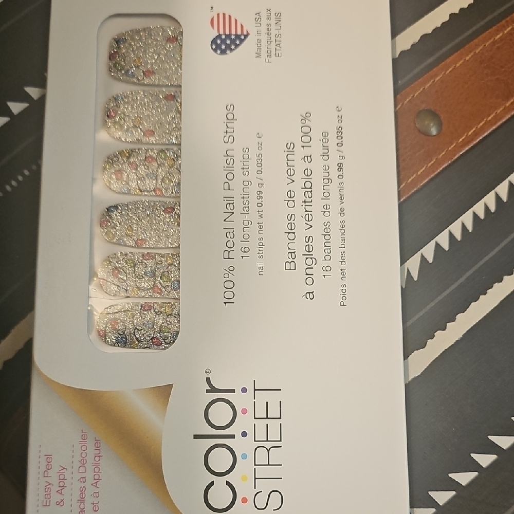 Color Street NWT Holiday De-Light Silver Glitter Nail Strips